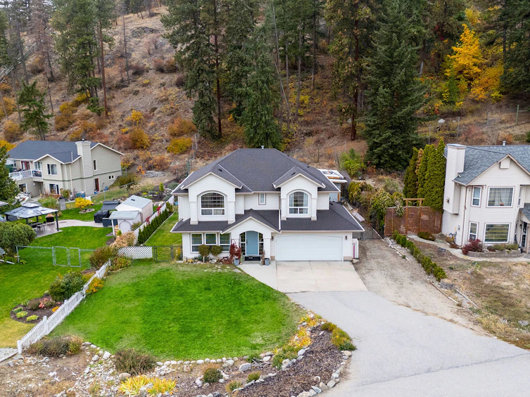 5817 Victoria Street, Peachland, BC, V0H 1X4 - 64