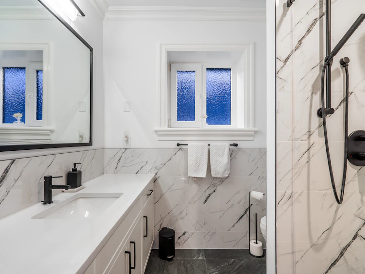 559 E 4th Street, North Vancouver, BC, V7L 1J7 - 30
