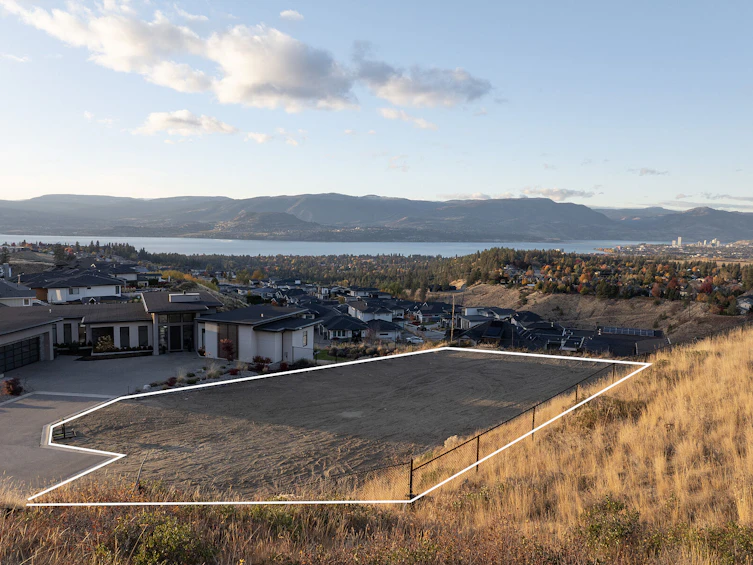 1710 Vincent Place, Kelowna, BC, V1W 5N9