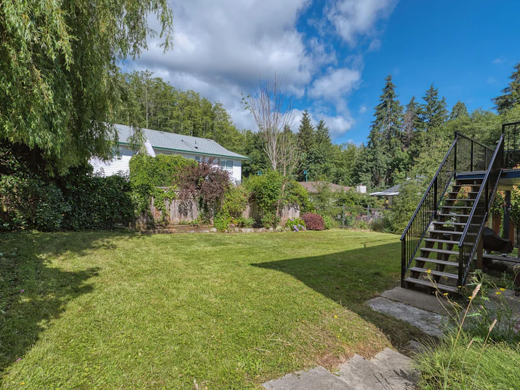 5833 Heron Place, Sechelt, BC, V7Z 0R3 - 11