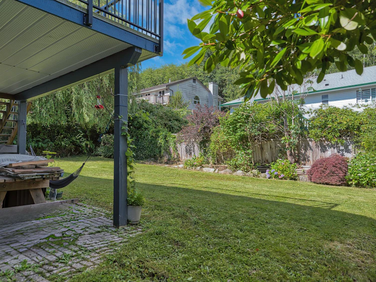 5833 Heron Place, Sechelt, BC, V7Z 0R3 - 12