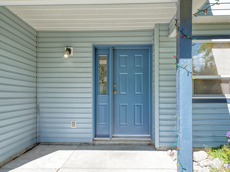 5833 Heron Place, Sechelt, BC, V7Z 0R3 - 5