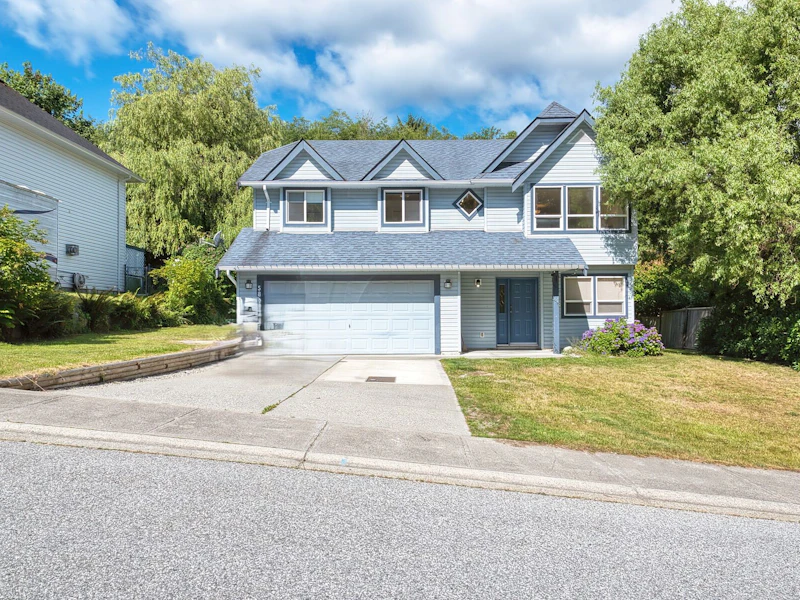 5833 Heron Place, Sechelt BC