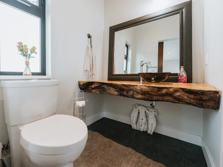 2247 Pixton Road, Gibsons, BC, V0N 2W5 - 23