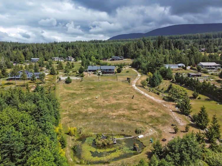2247 Pixton Road, Gibsons, BC, V0N 2W5 - 4