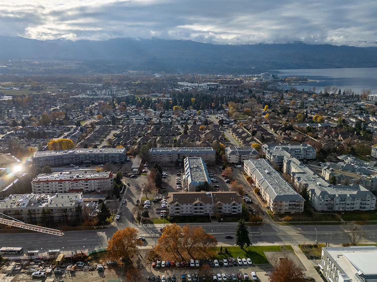 201-3180 De Montreuil Court, Kelowna, BC, V1W 3W4 - 39