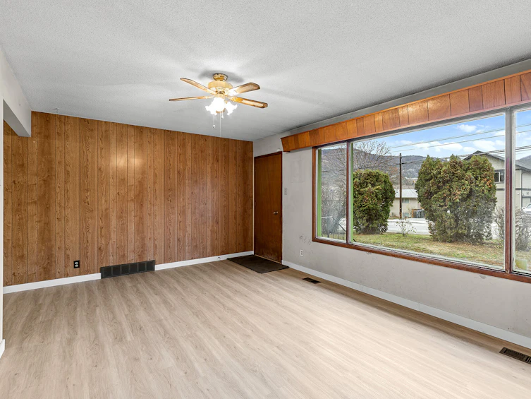 1451 Ross Road, West Kelowna, BC, V1W 1L5