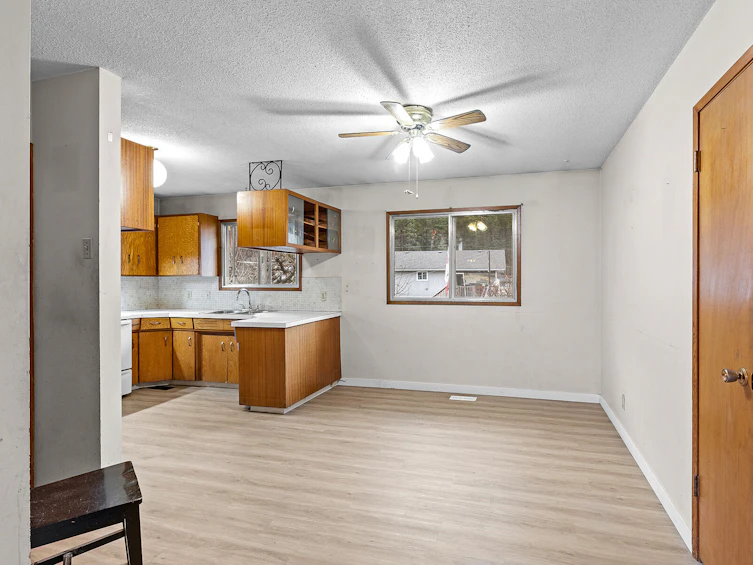 1451 Ross Road, West Kelowna, BC, V1W 1L5 - 7