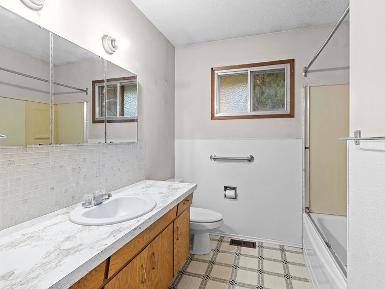 1451 Ross Road, West Kelowna, BC, V1W 1L5 - 9