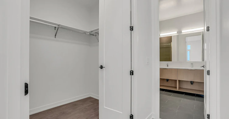 PH17-88 Bathurst Street, Toronto, ON, M5V 0W8 - 12