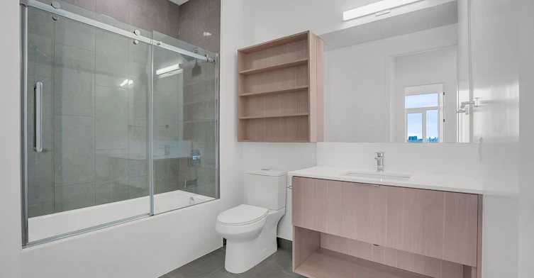 PH17-88 Bathurst Street, Toronto, ON, M5V 0W8 - 21