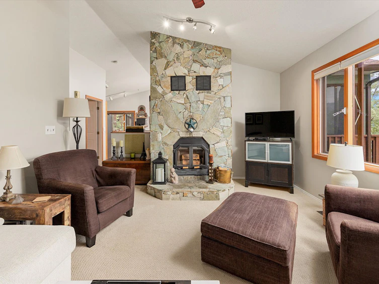16455 Commonage Road, Lake Country, BC, V4V 1B3 - 6