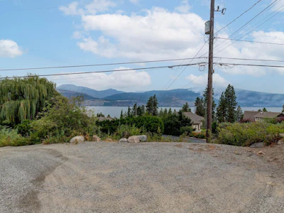 16455 Commonage Road - 2