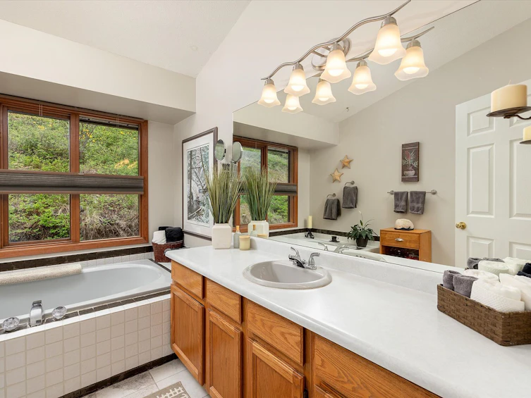16455 Commonage Road, Lake Country, BC, V4V 1B3 - 24