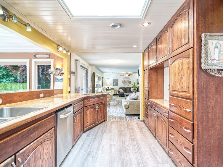6241 Sechelt Inlet Road, Sechelt, BC, V7Z 0L3 - 17