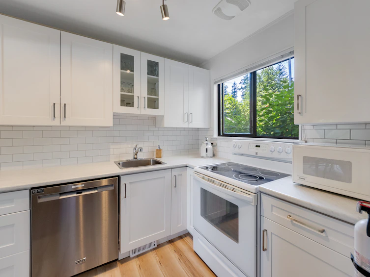 1115 Lenora Road, Bowen Island, BC, V0N 1G1 - 15