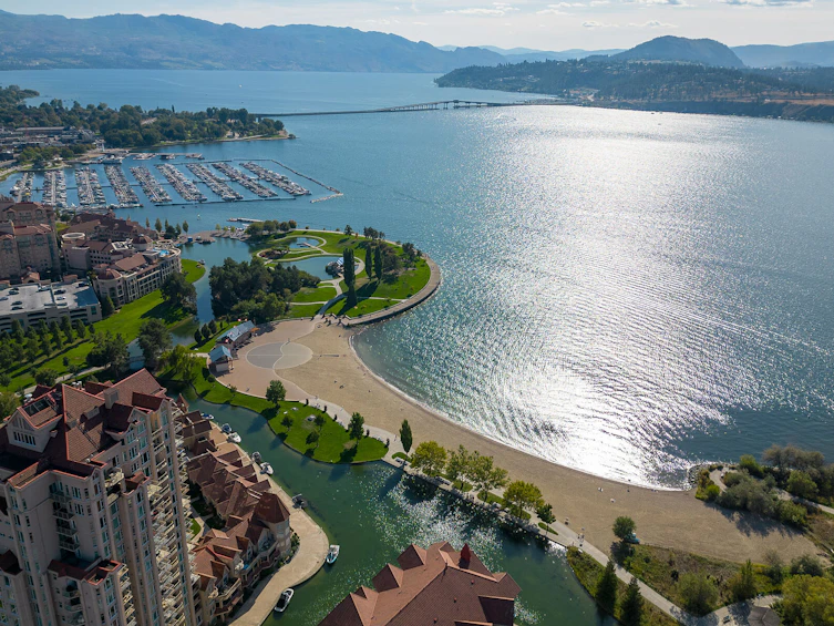 210-1093 Sunset Drive, Kelowna, BC, V1Y 9Z4 - 7