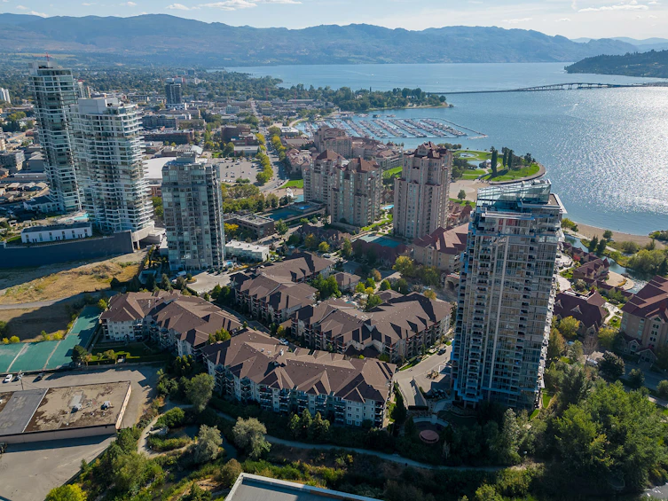 210-1093 Sunset Drive, Kelowna, BC, V1Y 9Z4 - 6