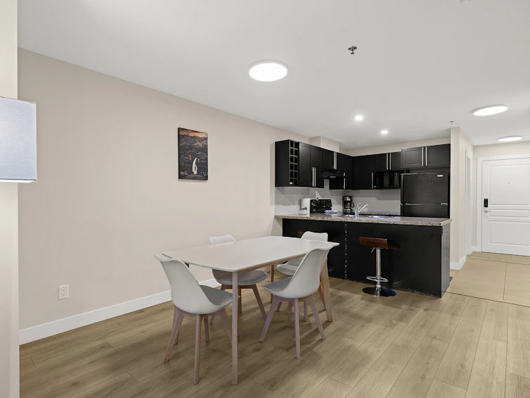 210-1093 Sunset Drive, Kelowna, BC, V1Y 9Z4 - 14