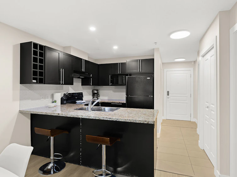 210-1093 Sunset Drive, Kelowna, BC, V1Y 9Z4 - 11