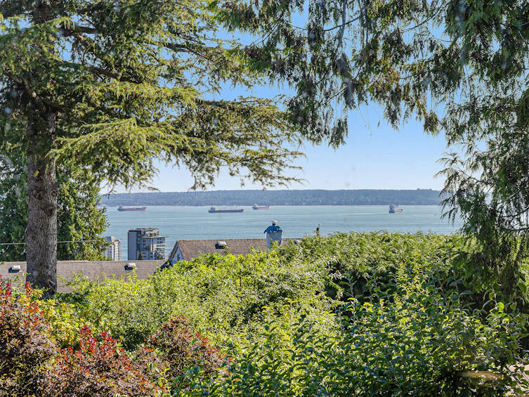 2234 Ottawa Avenue, West Vancouver, BC, V7V 2S6 - 6