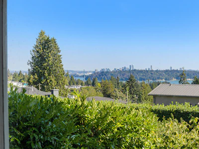 2234 Ottawa Avenue - 4