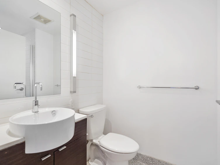 416-770 Fisgard Street, Victoria, BC, V8W 0B8 - 11