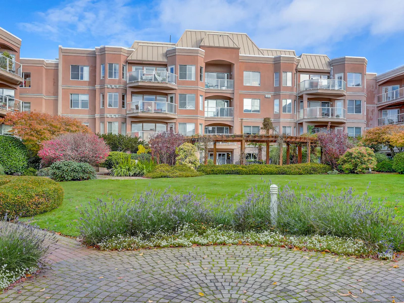 121 - 405 Quebec Street, Victoria BC V8V 4Z2