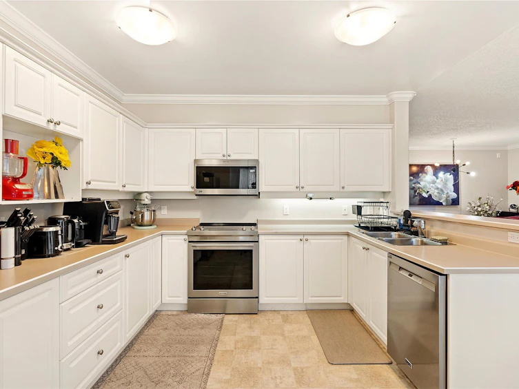 121-405 Quebec Street, Victoria, BC, V8V 4Z2 - 9