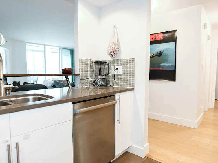 202-1188 Quebec Street, Vancouver, BC, V6A 4B3 - 5