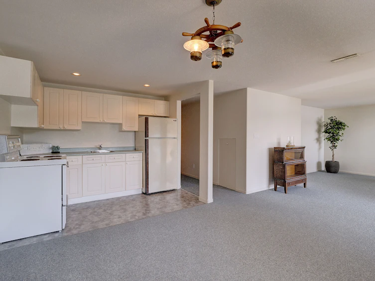 7659 Redrooffs Road, Halfmoon Bay, BC, V7Z 1C4 - 10