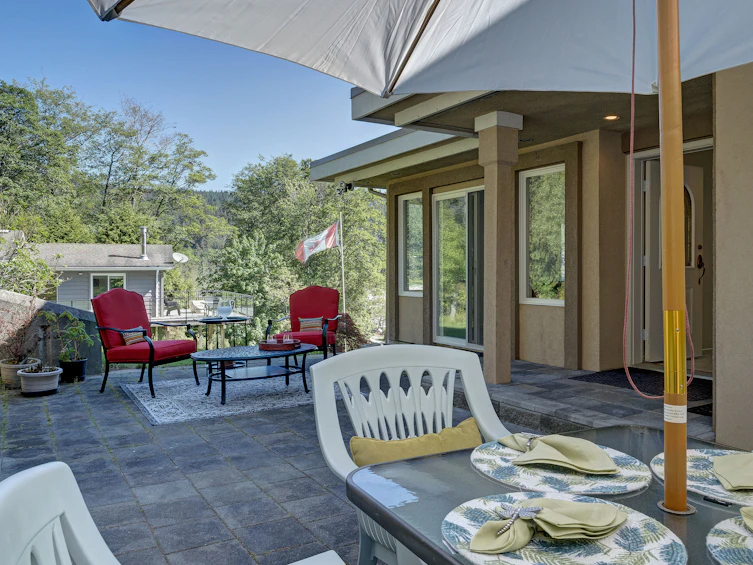 7659 Redrooffs Road, Halfmoon Bay, BC, V7Z 1C4 - 24