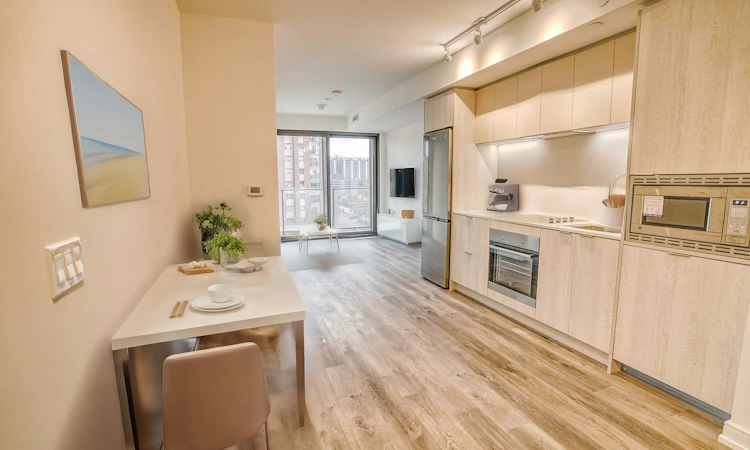 805-1 Jarvis Street