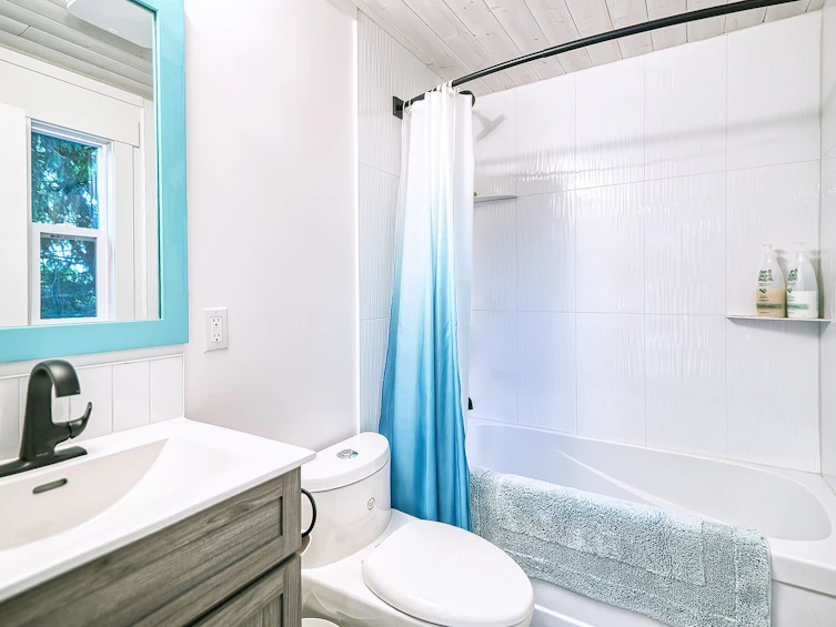 7949 Redrooffs Road, Halfmoon Bay, BC, V7Z 1C6 - 26