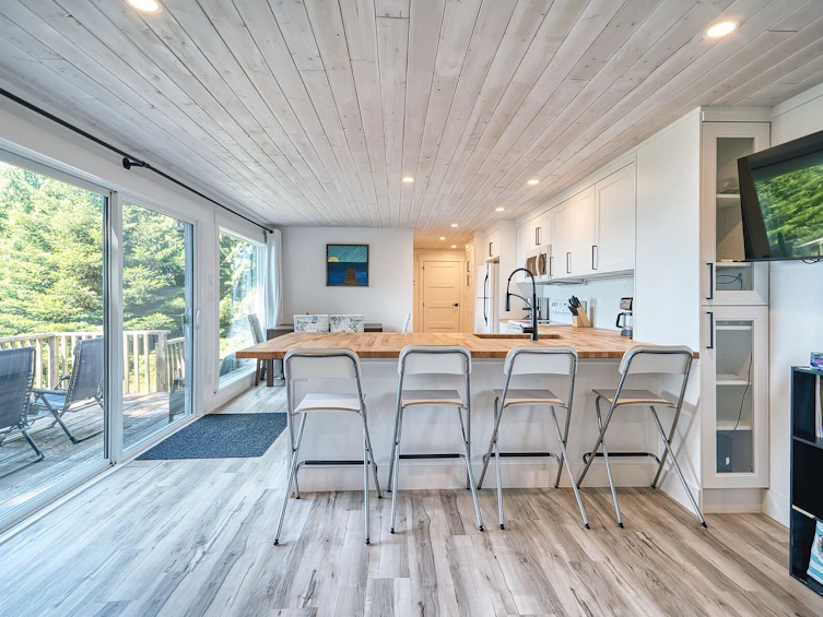 7949 Redrooffs Road, Halfmoon Bay, BC, V7Z 1C6 - 8