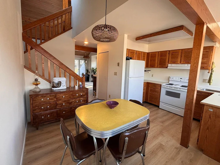 9-5753 Wharf Avenue, Sechelt, BC, V7Z 0H5 - 6