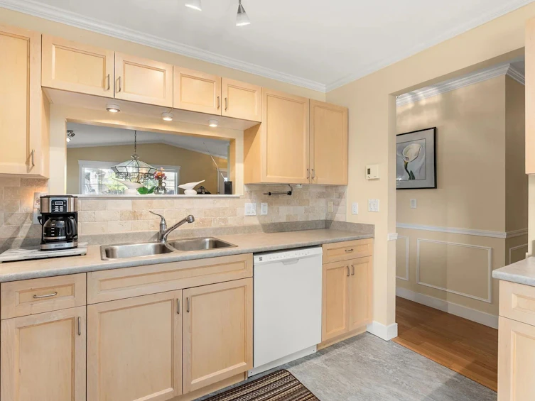 5722 Emily Way, Sechelt, BC, V7Z 0N5 - 11