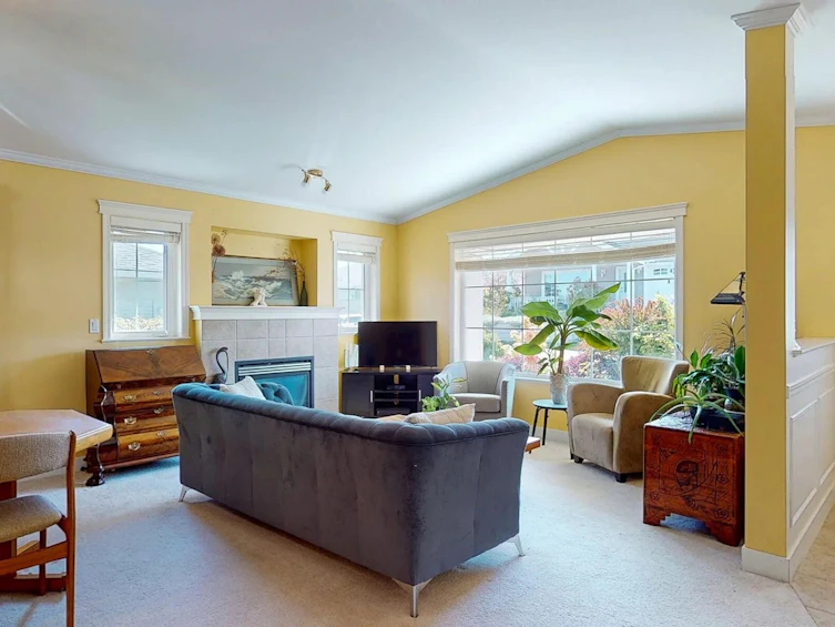 5722 Emily Way, Sechelt, BC, V7Z 0N5 - 5