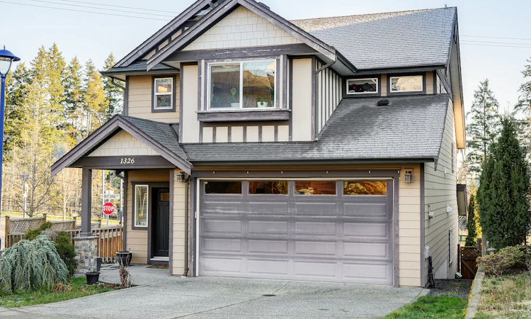 1326 Bombardier Crescent