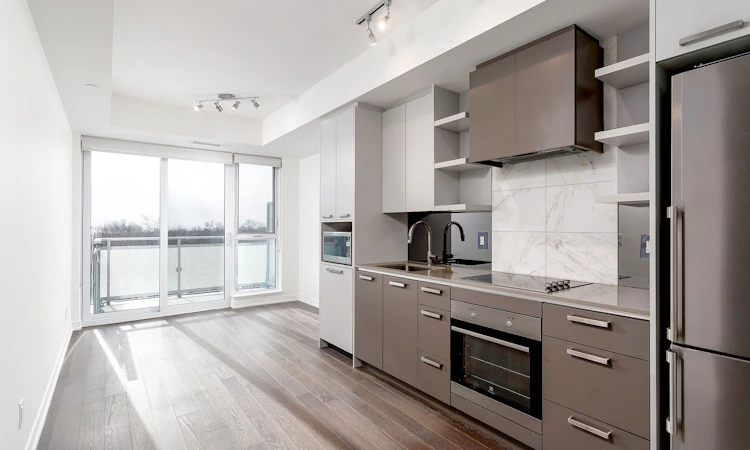 716-1830 Bloor Street W