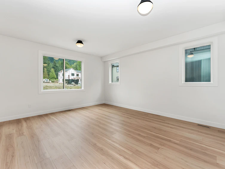 219 Cowichan Lake Road, Lake Cowichan, BC, V0R 2G0 - 8