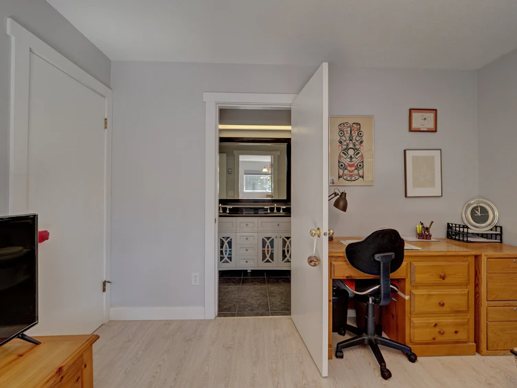 6557 Bjorn Place, Sechelt, BC, V7Z 0T4 - 33