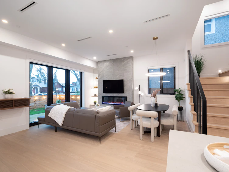 2493 Eton Street, Vancouver, BC, V5K 1J6 - 11