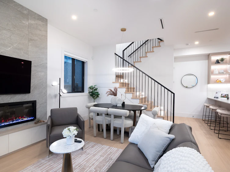 2493 Eton Street, Vancouver, BC, V5K 1J6 - 10