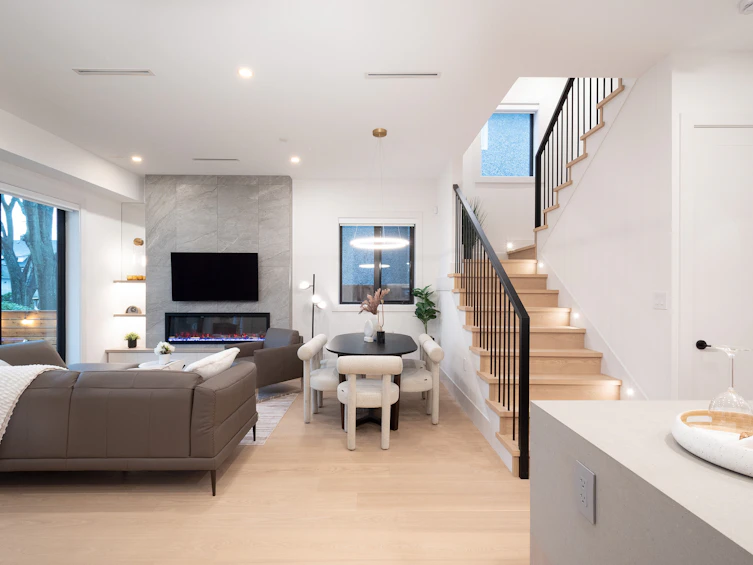 2493 Eton Street, Vancouver, BC, V5K 1J6 - 12