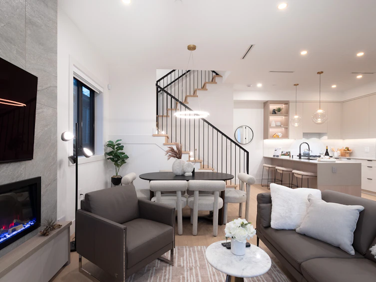 2493 Eton Street, Vancouver, BC, V5K 1J6 - 8