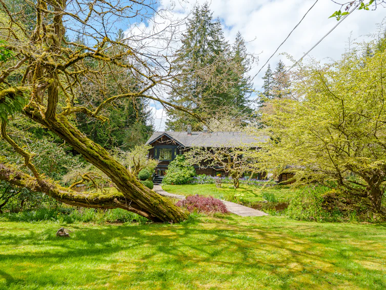 1531 Lockyer Road, Roberts Creek, BC, V0N 2W1 - 3