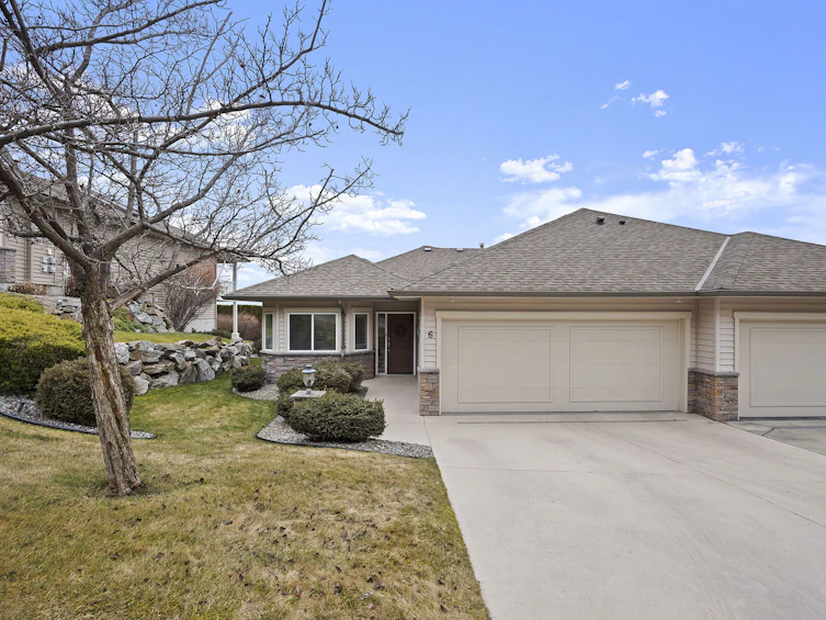 6-820 Mckenzie Road, Kelowna, BC, V1X 8B5
