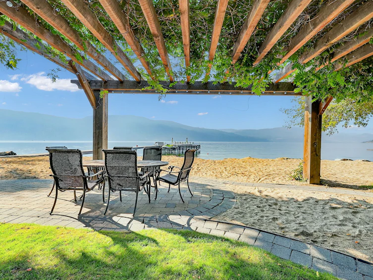 12056 W Okanagan Centre Road, Lake Country, BC, V4V 2H5 - 57