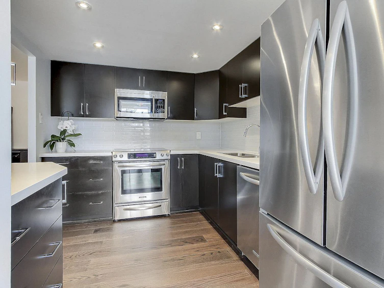 301-40 Harding Boulevard W, Richmond Hill, ON, L4C 9S5 - 11